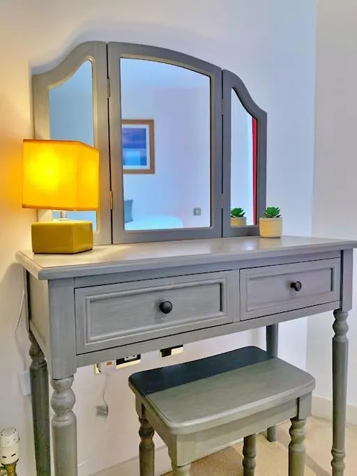 Two Bedroom Apartment In Central Bournemouth United Kingdom