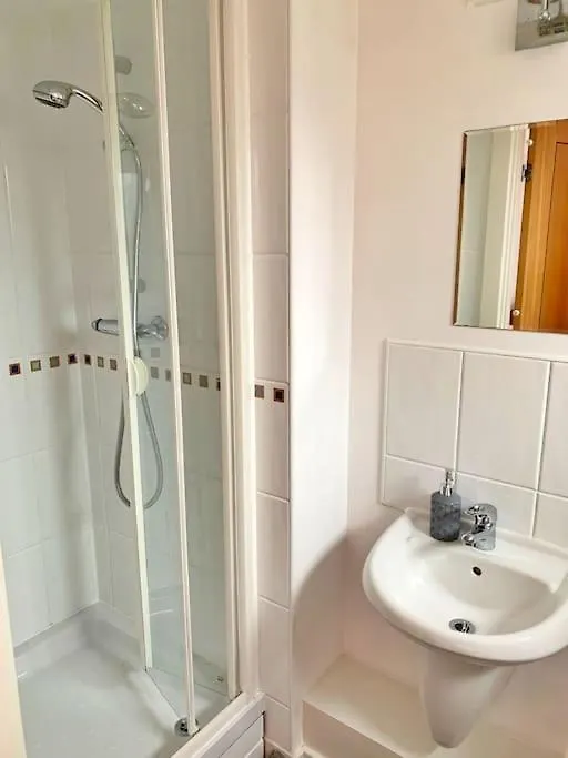 Two Bedroom Apartment In Central Bournemouth